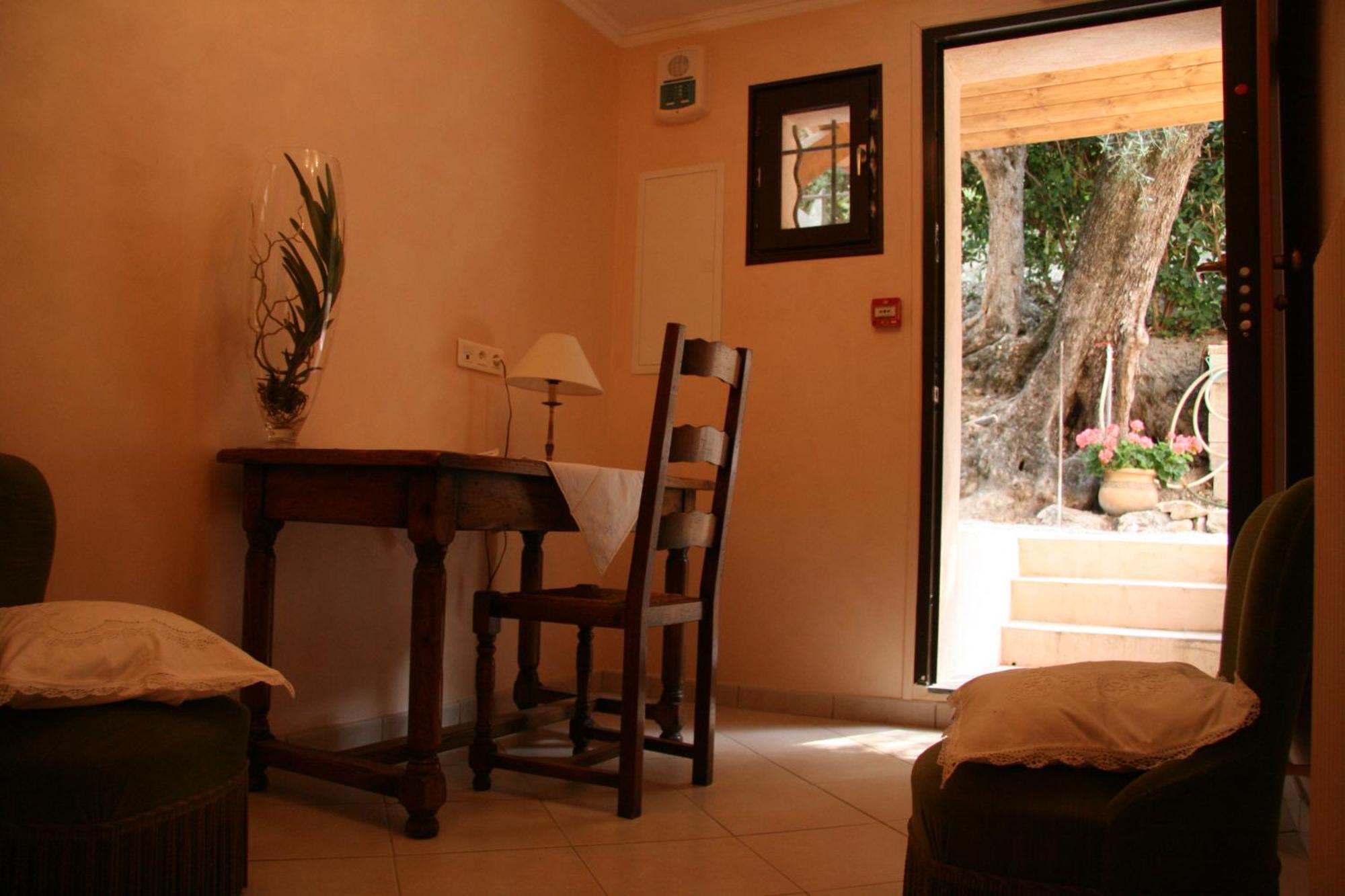 Hotel L'Aleandra à Castellar Extérieur photo